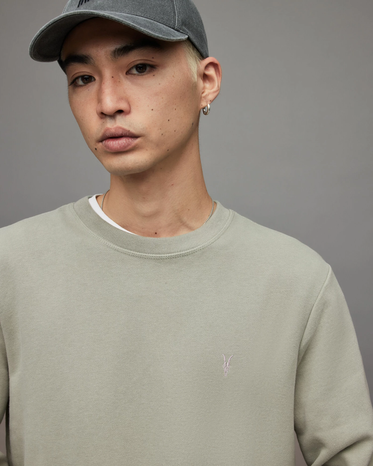 Best Sale ✔️ Raven Contrast Crew Sweatshirt Liberty Green ✨ 2 Best Sale ✔️ Raven Contrast Crew Sweatshirt Liberty Green ✨ - Image 2