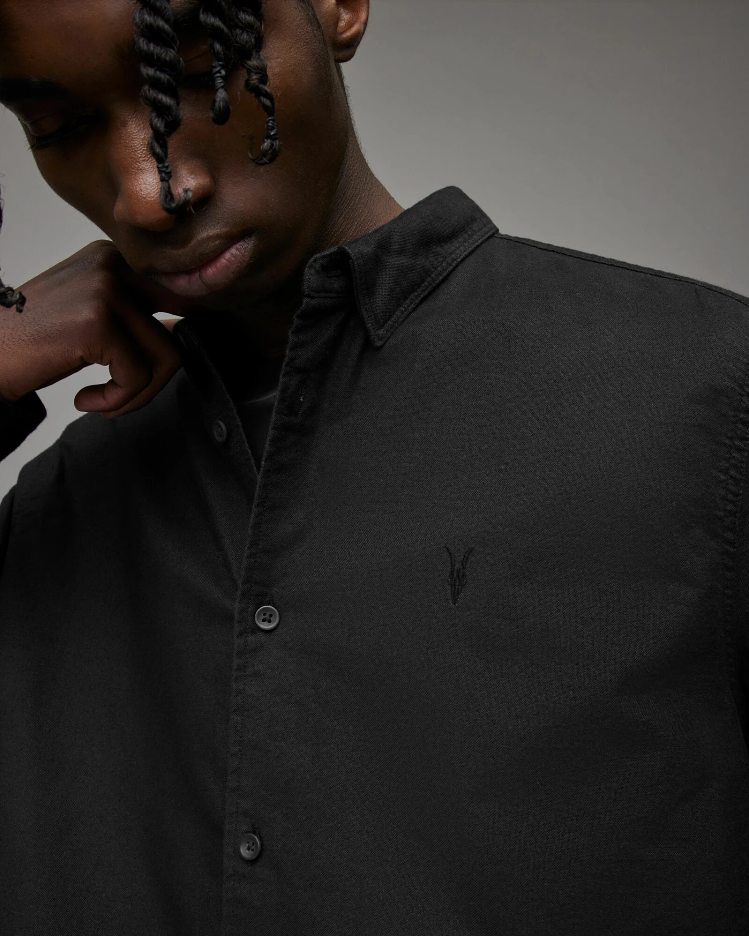 Promo 😉 Hermosa Ramskull Relaxed 👚 Shirt Black ✔️ 2 Promo 😉 Hermosa Ramskull Relaxed 👚 Shirt Black ✔️ - Image 2