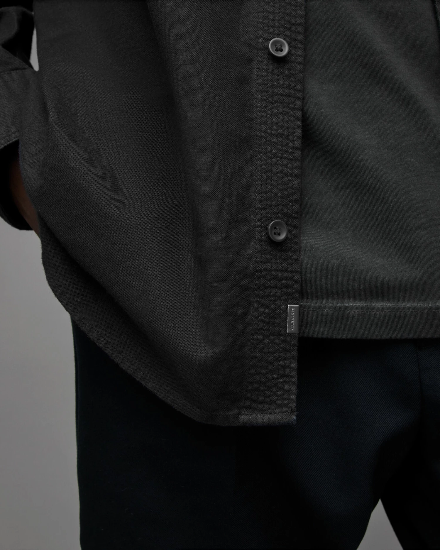 Promo 😉 Hermosa Ramskull Relaxed 👚 Shirt Black ✔️ 4 Promo 😉 Hermosa Ramskull Relaxed 👚 Shirt Black ✔️ - Image 4